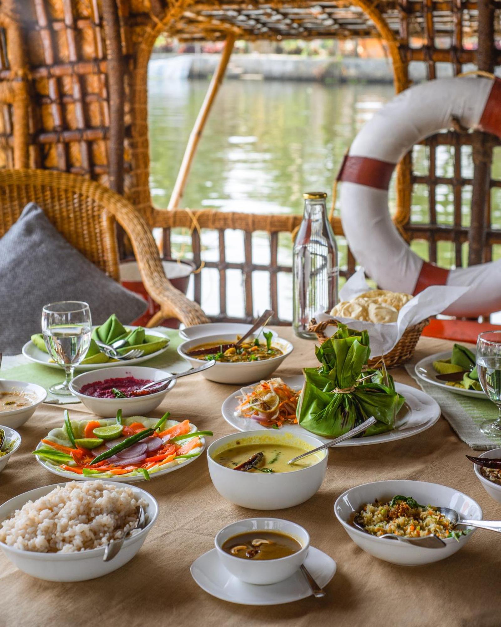 Spice Coast Cruises - Houseboat, A Cgh Earth Experience Hotel Alappuzha Exterior foto