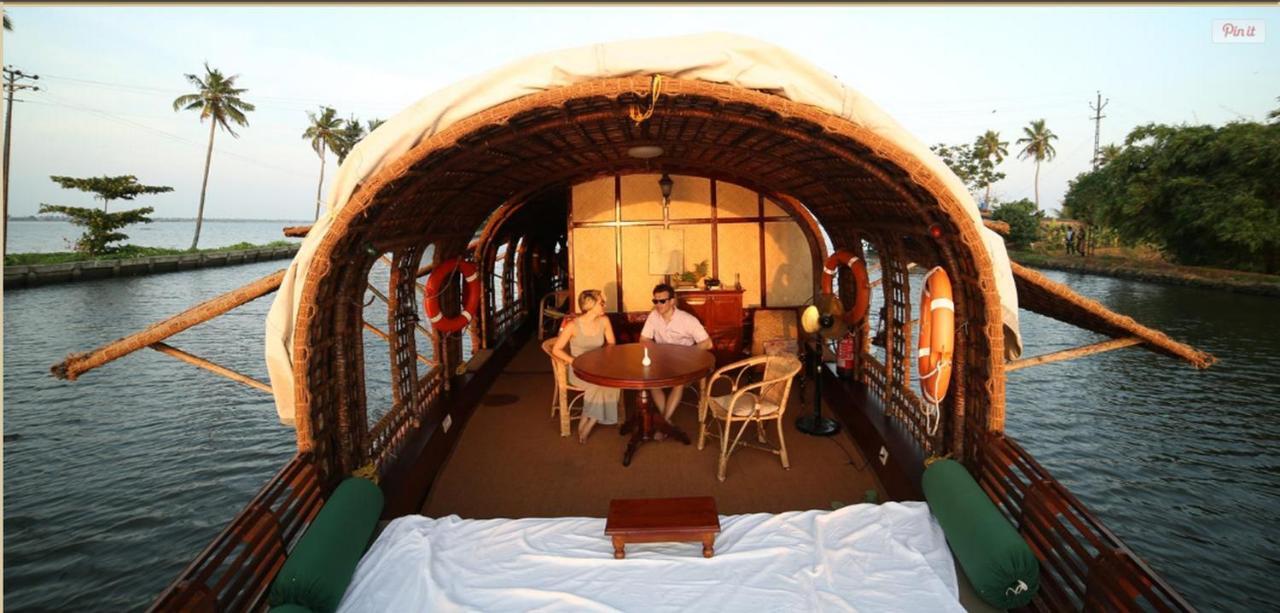 Spice Coast Cruises - Houseboat, A Cgh Earth Experience Hotel Alappuzha Exterior foto